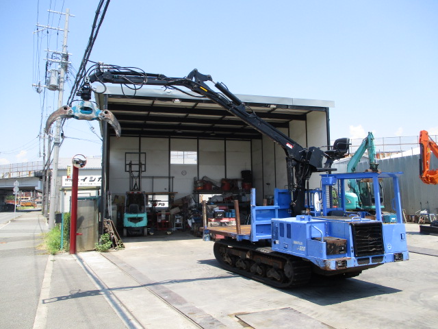 g_m_services's tweet photo. イワフジ製林業用フォワーダU-3CG入荷しました!
便利なグラップルローダー付きの1台で、まず中々中古市場に出回る事の無い1台です!
走行～グラップル作業まで動作良好です!
早い者勝ちの機械、この機会にぜひ♪
詳しくは弊社HPまで! https://t.co/lkZf7M4zEM