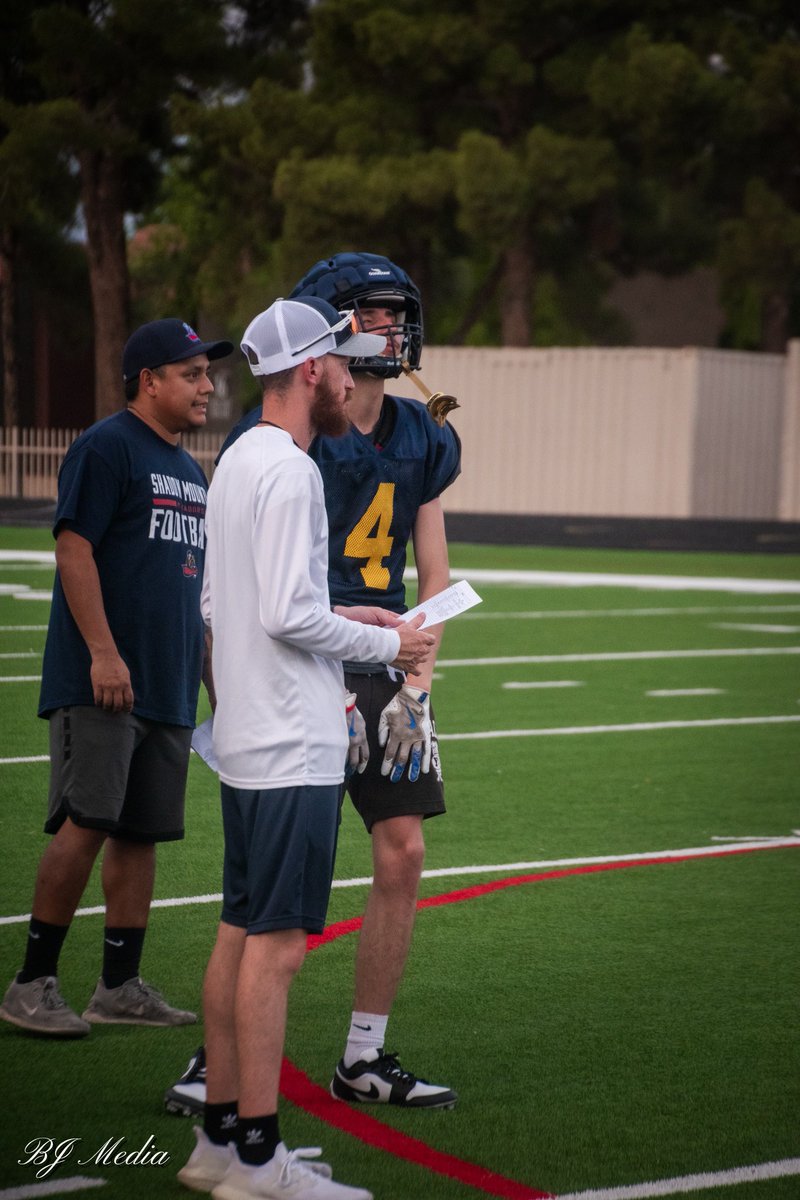Frames from preseason stop #3 at Shadow Mountain🏈📸

<a href="/CoachHemming/">Stephen Hemming🏈</a>