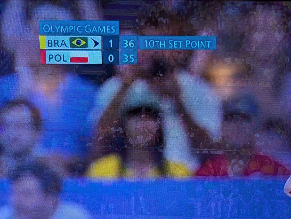 This 2nd set of volleyball is crazy.