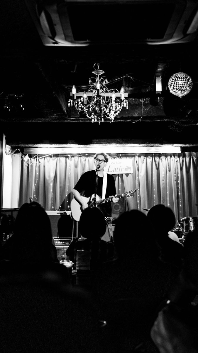 AKITOSHI KURODA
SOLO GUITAR SUMMER LIVE 2024
@Latir

親友EnoのDJから流れる選曲🎵に、会場みんなで
作ったライブ、心から楽しみながら、戦いながら
今出来る精一杯の自分をお届けしました！
禁断のカバーは〝LONELY★WILD〟
札幌市民会館を思い出しながらの
弾き語りはいかがでしたか？