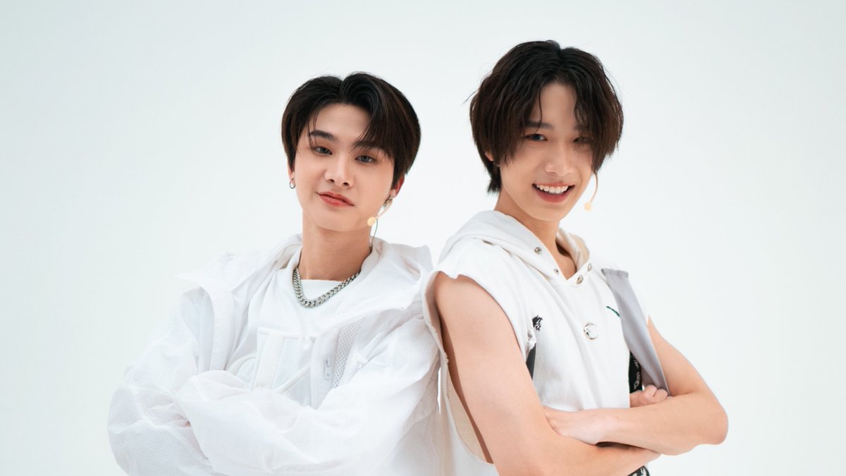 mamohyung's tweet photo. ตำแหน่งที่ถูกต้อง 🐕🐈‍⬛ https://t.co/OIVXUWryb4
