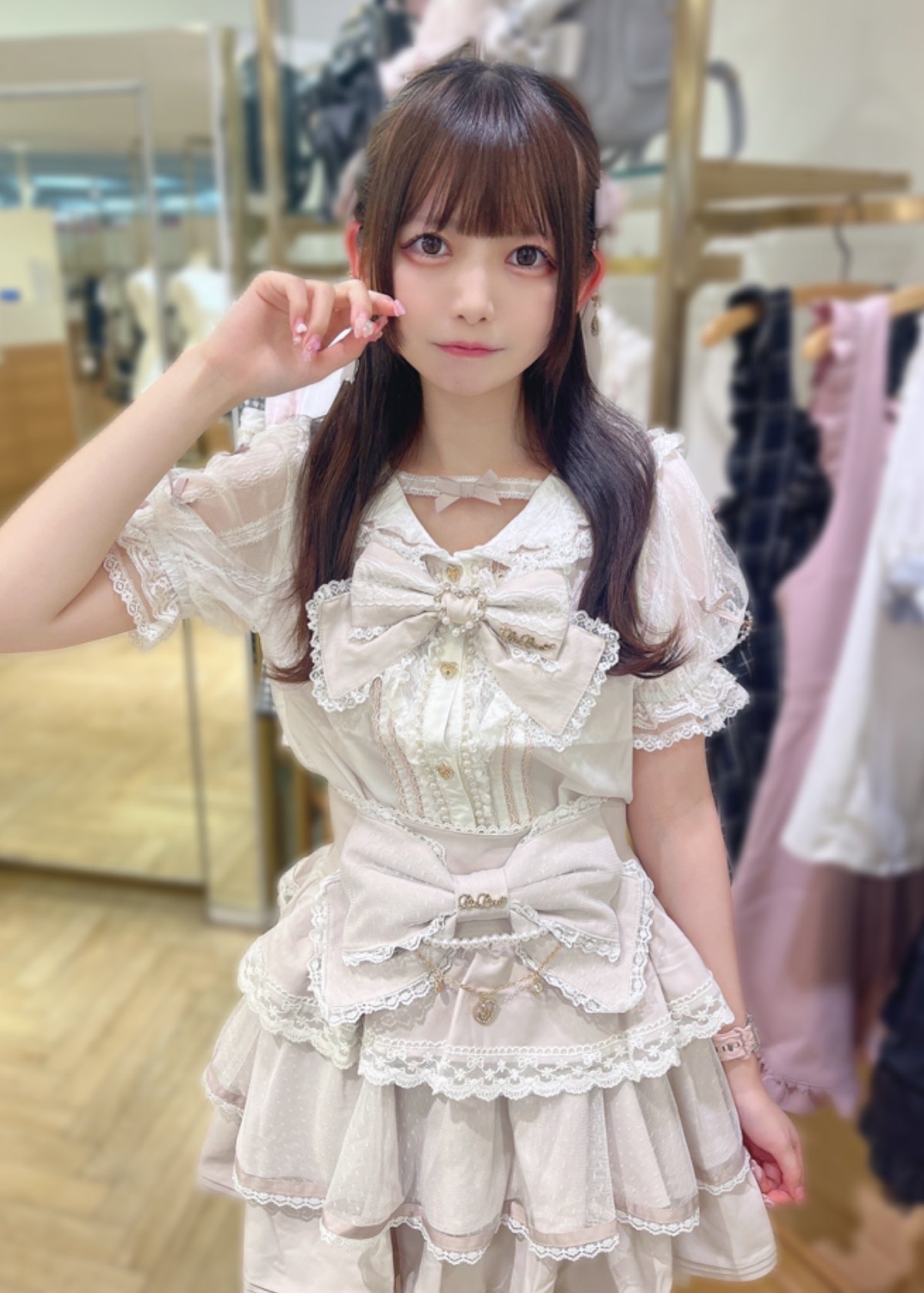 LIZ LISA on X: LIZ LISA on X: