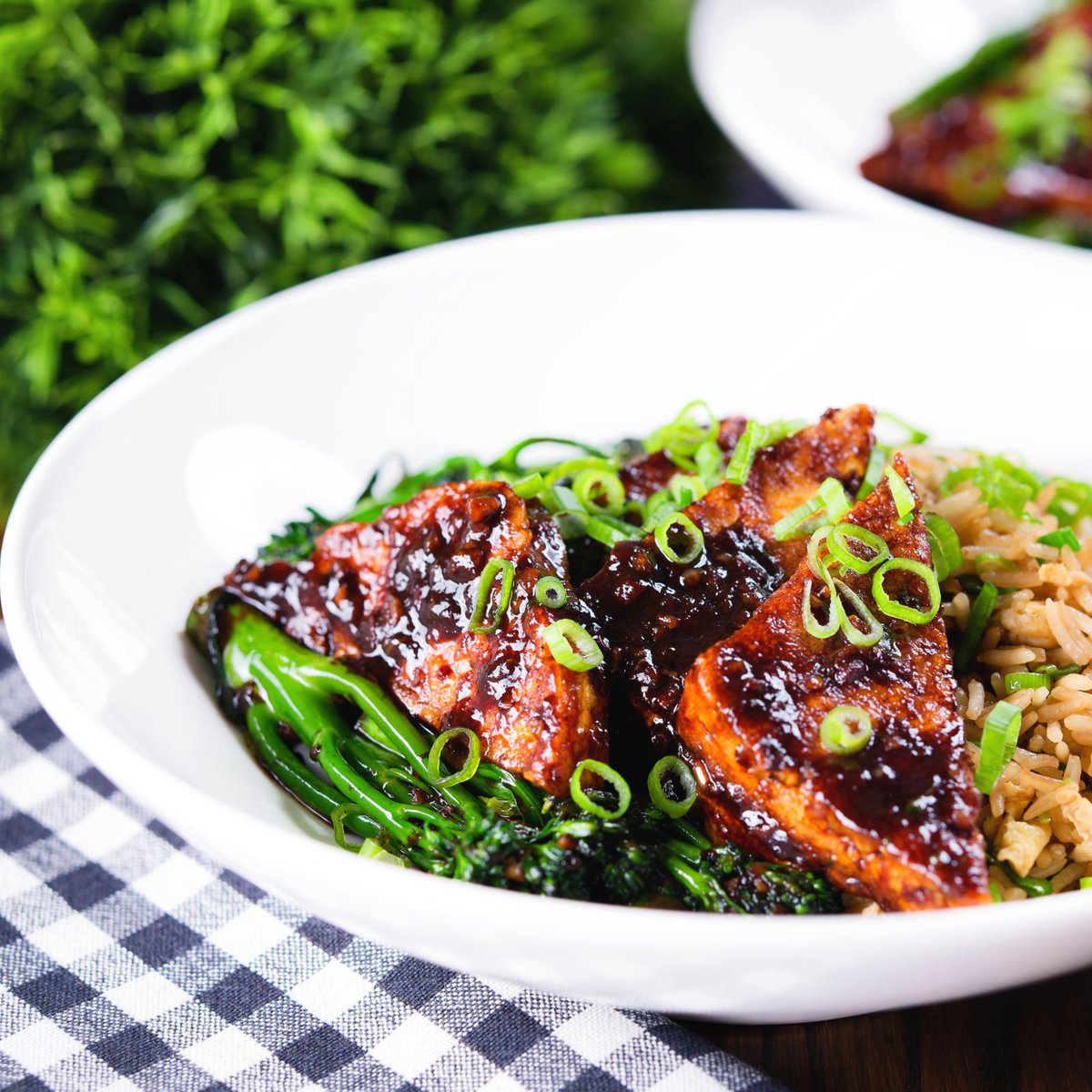 New #recipeoftheday time and a bit of #fakeaway action, tofu and broccoli with black bean sauce... and all in 20 minutes!

krumpli.co.uk/tofu-black-bea…