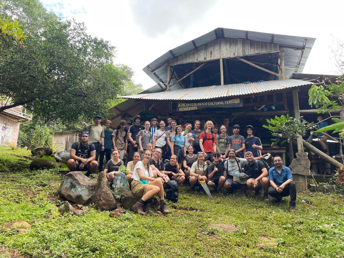 Camp_CostaRica's tweet photo. #TeamDanta having fun and working hard at #CampTER. @CampsInt https://t.co/ZrB37bxIeF