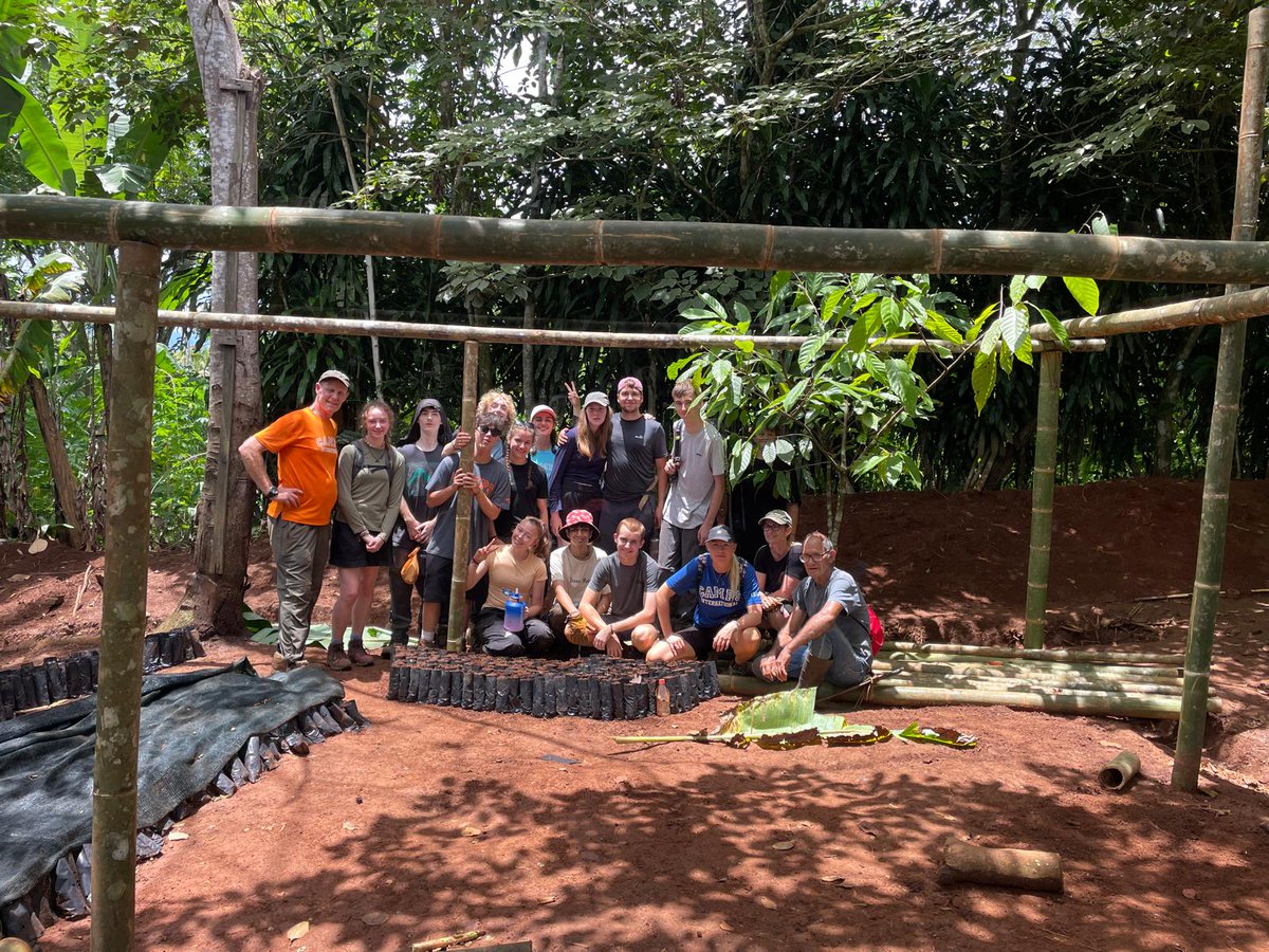 #TeamDanta having fun and working hard at #CampTER. <a href="/CampsInt/">Camps International</a>