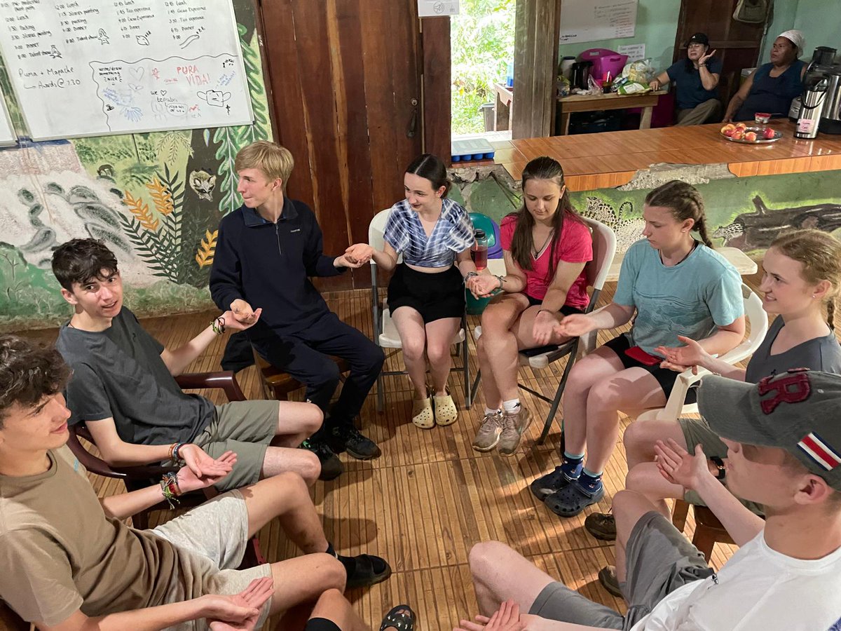 Camp_CostaRica's tweet photo. #TeamDanta having fun and working hard at #CampTER. @CampsInt https://t.co/ZrB37bxIeF