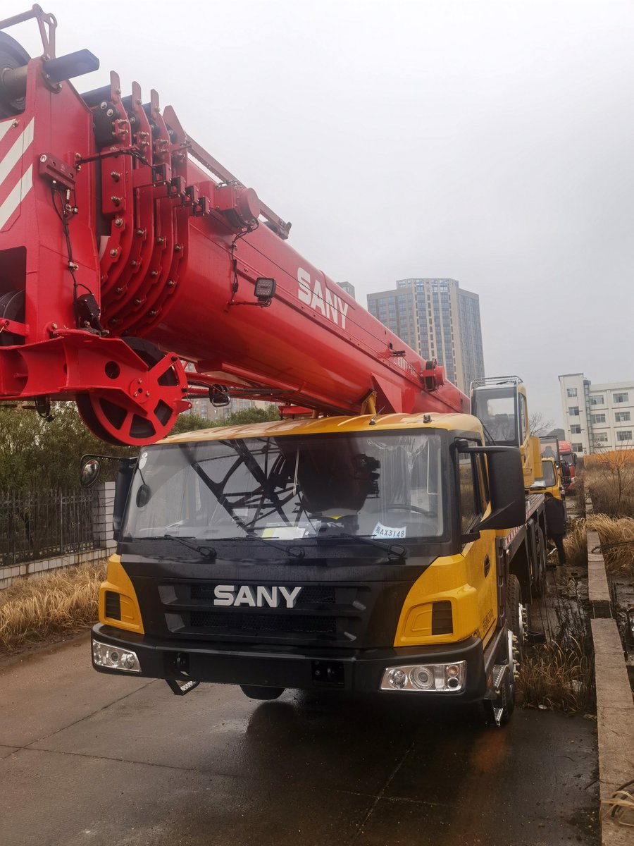 EvangelChina's tweet photo. #exportcase #successfulcases
SANY STC500E5 Truck Crane
Maximum lifting capacity: 50 tons
Boom length: 10.3 - 42.0 meters
Engine power: 213 kW
Maximum lifting height: Approximately 48 meters
Maximum travel speed: 80 km/h
#sany #truckcrane #sanycrane #crane #STC500E5 #construction https://t.co/wHaKWpBwzQ