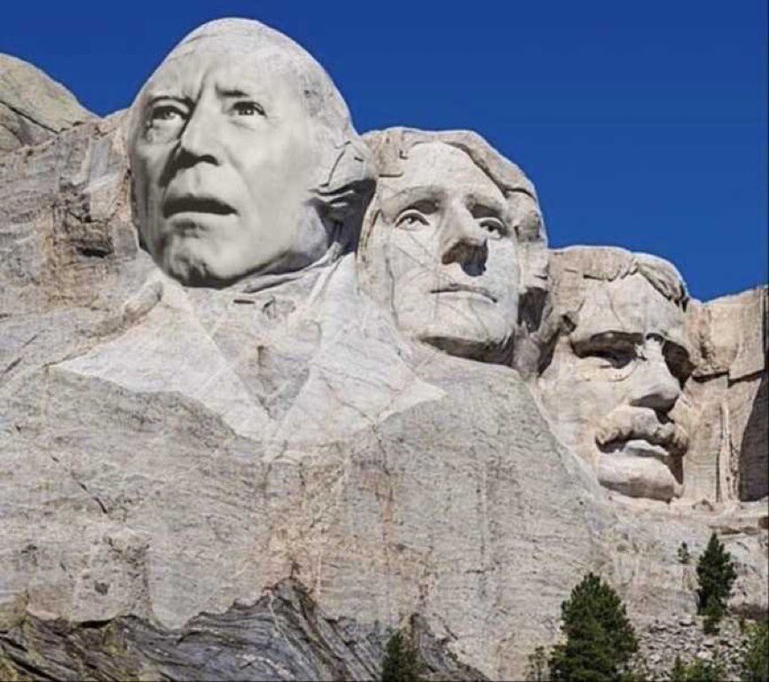 ChrisLilBooksto's tweet image. Do you agree with Nancy Pelosi that Biden should be on Mount Rushmore?