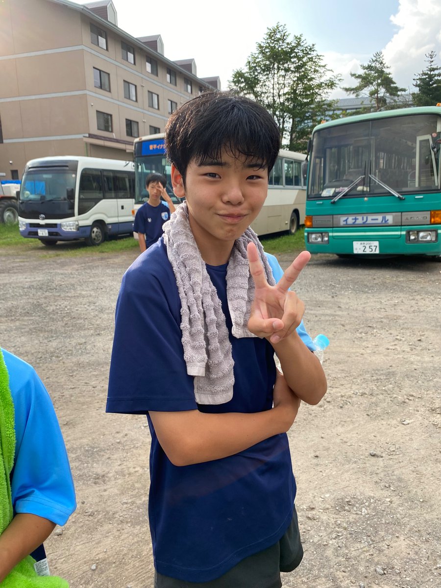 菅平合宿での良い顔🏉
キツい菅平合宿でも元気です💪🏼

#清水南
#ブルーレヴズRFC清水
#静岡ブルーレヴズ