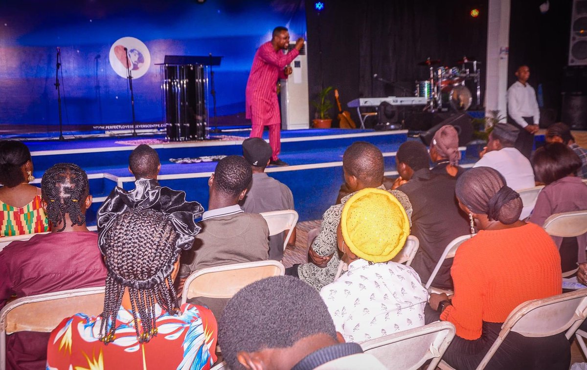 AnointedPreston's tweet photo. Father, we thank you for an amazing first Service today at PLBC GRA, Benin. It was a powerful ministration. We were blessed richly today and we are extremely grateful to God. Thank you Jesus. You are worthy of our worship and worthy of our praise.
#SundayService
#ChristNation https://t.co/G2bJueeaDA