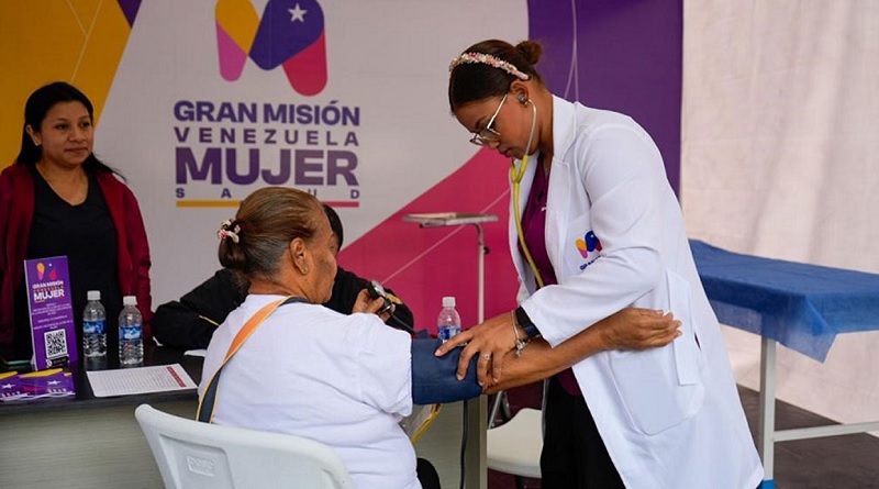 VTVcanal8's tweet photo. Jornadas de salud se despliegan en el país a través de la Misión Venezuela Mujer

#PatriaSoberanaYPlena  

https://t.co/Y1ejKYrt3Q https://t.co/3P3l2s1onR