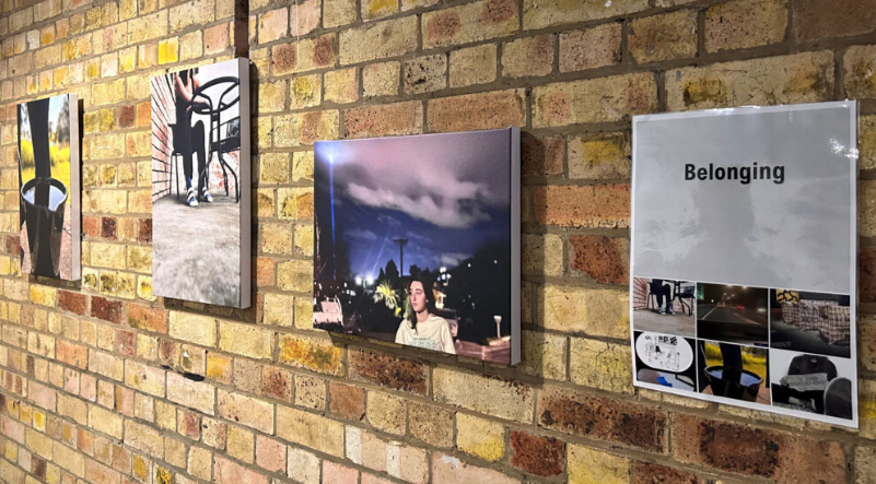 As today marks the start of Homelessness Week 2024, it's timely to revisit the Hanging by a Thread exhibition. A photovoice project by <a href="/AnglicareSQ/">Anglicare Southern Queensland</a> &amp; <a href="/lifecourseAust/">Life Course Centre</a> that explores young people's experiences of home &amp; homelessness through photography.  
👉 bit.ly/4dsehhX