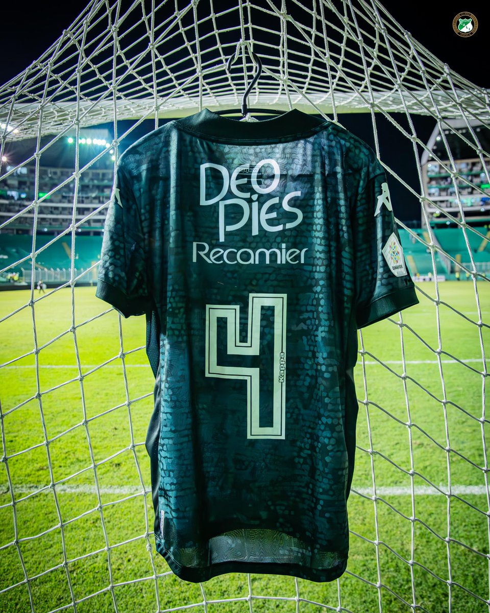 DeportivoCaliCP's tweet photo. 𝐋𝐚 𝐜𝐚𝐦𝐢𝐬𝐞𝐭𝐚 𝐝𝐞𝐥 𝐃𝐄𝐂𝐀𝐍𝐎. ☑️ 

Feliz noche desde la casa, verdiblancos. 💚

#VamosCali🇳🇬 https://t.co/H1mQe8cHwi
