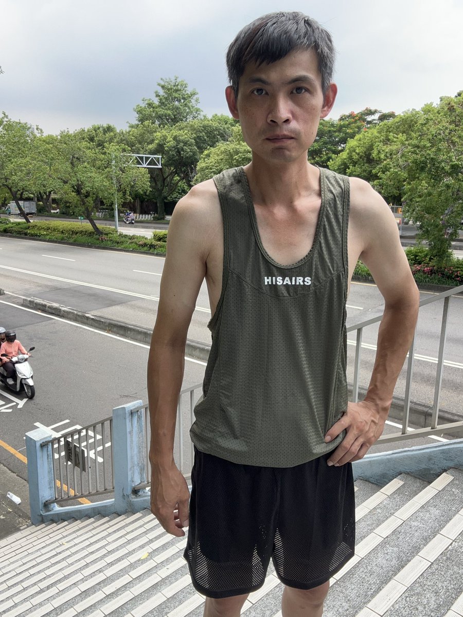 台灣賤奴何品霖 tweet media