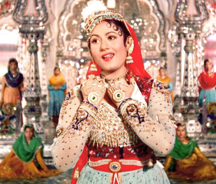 BollyMemories's tweet photo. #64YearsOfMughalEAzam 5Aug1960
#KAsif magnum opus, one of the greatest movies ever made in Indian Cinema,
Pyar Kiya To Darna
Kisi Ke Ishq Mein Duniya Loota
#DilipKumar #Madhubala #PrithvirajKapoor #DurgaKhote #NigarSultana #Ajit #Murad
#ShakeelBadayuni
#Naushad https://t.co/QBMu8ubHCe