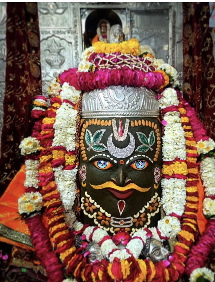 Sandhya__09's tweet photo. Jai mahakal 🙏🏿🔱🌿
Har har Mahadev 🙏🏿🌿🚩 https://t.co/afZNYRPgtE