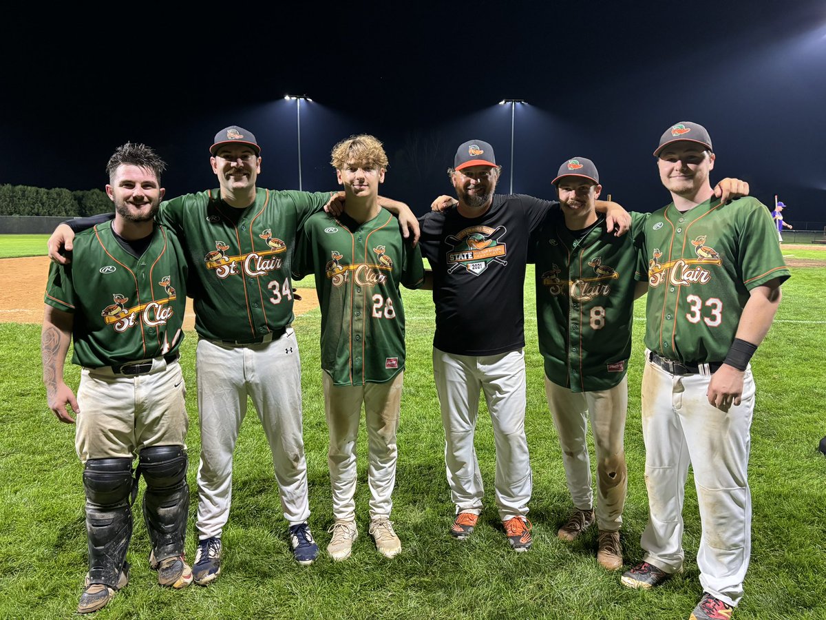 Ducks win 9-1 and advance to the final day of regions next Saturday.  Lattes of the game go to <a href="/BenJHopper/">Ben Hopper</a> 2 hits 3runs, <a href="/KeatonRoeker/">Keaton Roeker</a> 2 hits 2rbi, Zach Kammerer 2 hits 1rbi 1 cs, <a href="/gratzy8/">Alec Gratz</a> 2 hits, N Taylor Schumacher cg gem on the mound fanning 7 hitters.  #ducksflytogether