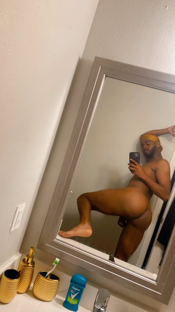 Where the meat at? 
Tops only 😅😈👀

onlyfans.com/showmety