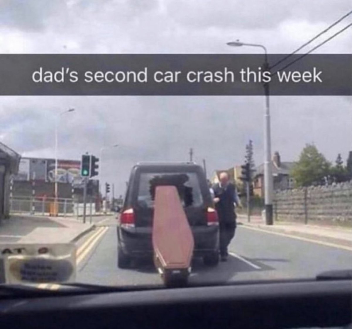 NoContextHumans's tweet image. 