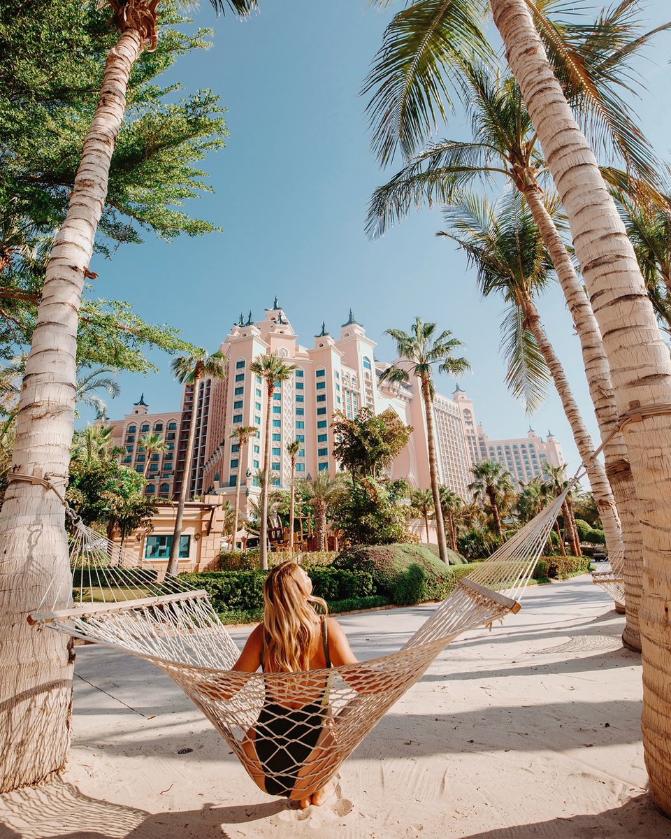 Out of office should look like this 🌴 

#AtlantisThePalm 

📸 @the_essentialist_