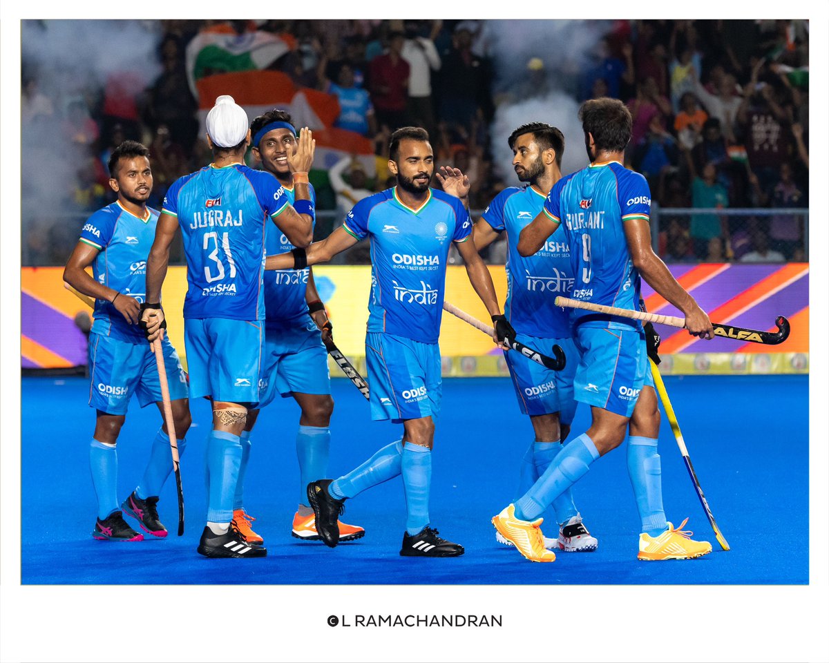 lramachandran's tweet photo. The Indian hockey team has delivered an outstanding performance by reaching the semi-finals at the 2024 Olympics, showcasing their skill and determination. Goalkeeper PR Sreejesh,”the wall,” has been instrumental in their success with his exceptional saves.Chak de India!
#GOLD https://t.co/GOCqOzmMJ3