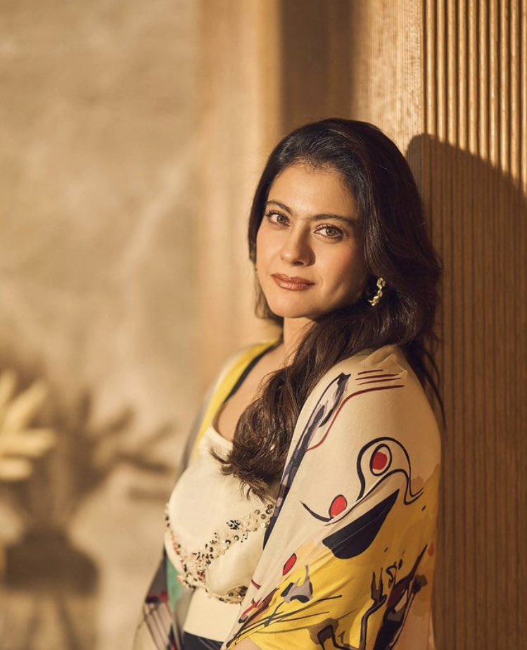 hourlybcinema's tweet image. happy 50th birthday to the talented kajol