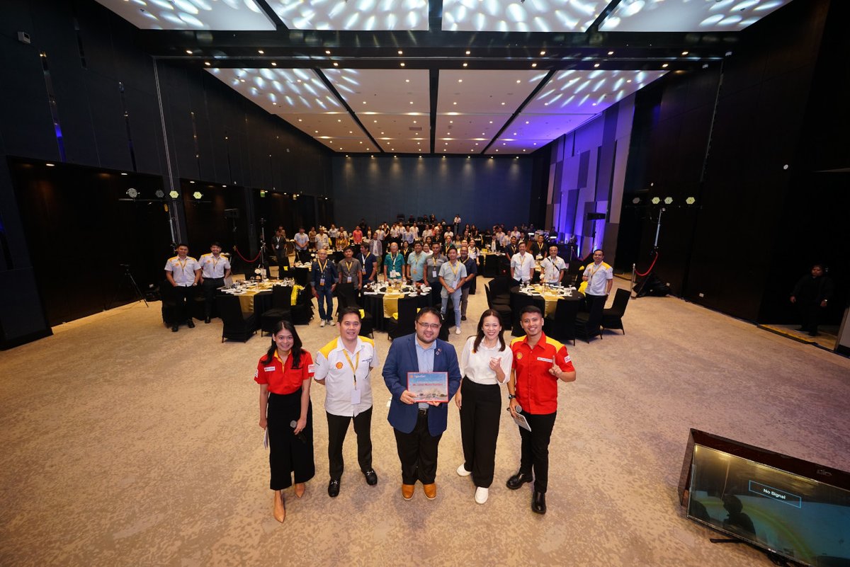 WheelsLifestyle's tweet photo. Shell's recent FutureCast report highlighted the challenges faced by Philippine fleets. To help, Shell Fleet Card offers tools and benefits to save money, improve efficiency, and reduce environmental impact.

#LifestyleOnWheels #SafeRideJourney #ShellPhilippines https://t.co/AUynA1FOUU