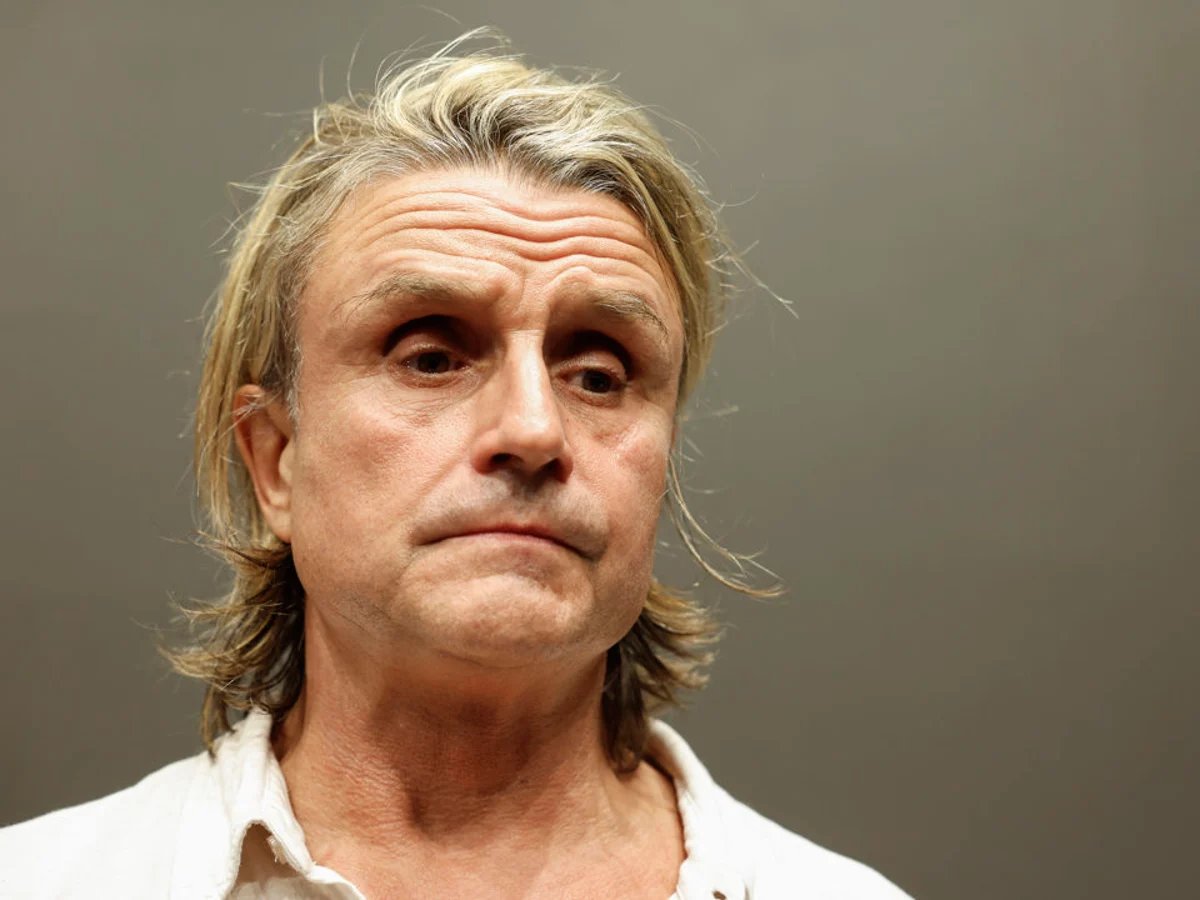 Fue Nacho Cano detenido por, como él dice, ser amigo de Ayuso?

🔄 SÍ
❤️ NO