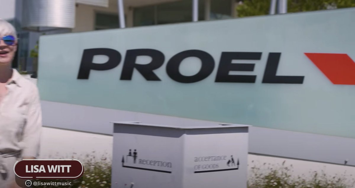 dexibellMI's tweet image. "Pianote on an exclusive tour of Dexibell in Italy"
Pianote leading online piano learning platform headquartered in #canada, had the opportunity to tour the #Dexibell factory on the #Proel campus in #Italy 
Discover more on dexibell.com/.../pianote-on…
#dexibell #stagepiano #homepiano