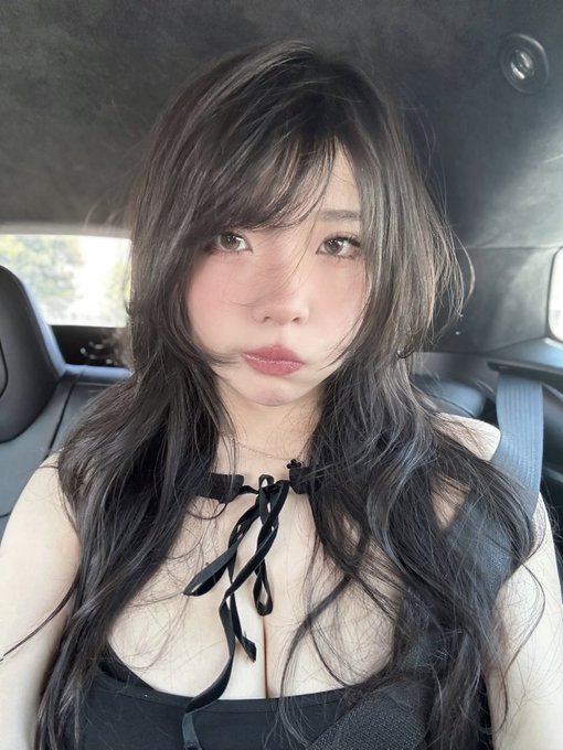 hallo ? https://t.co/a1q3bxip0J