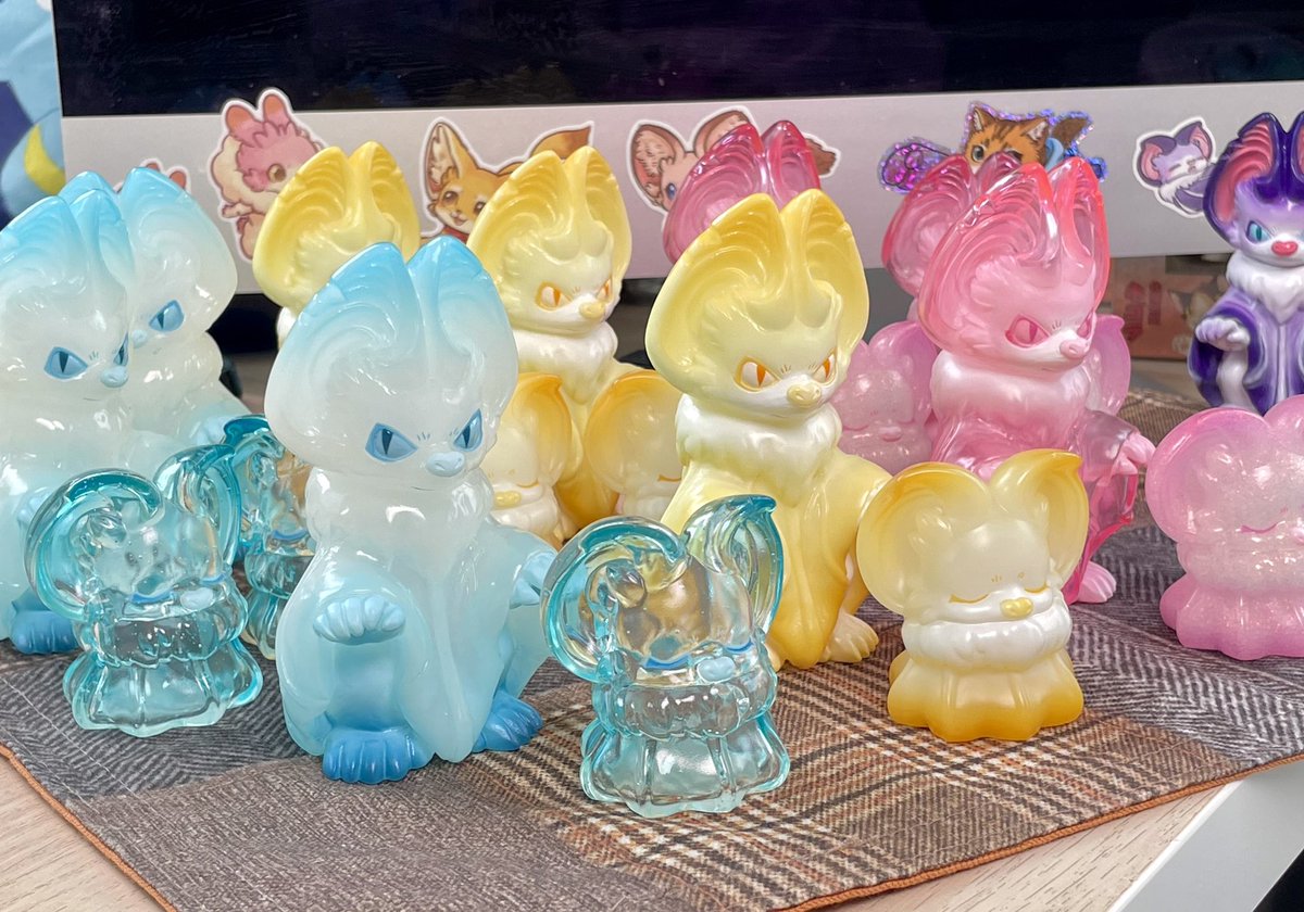IcyWhiteYoyo's tweet photo. 【日本澀谷Loft Gallery- Yoyo Yeung個展通知】

開場後11:00-11:10分之間到達6樓Fewmany Gallery前排隊的顧客，將通過抽選決定入場購買順序，請無需提前在Loft 營業開門前排隊或夜排。

#yoyoyeung #yoyoyeungstudio 
#yogira #fewmany #loft #japan 
#shibuya #angust #澀谷 https://t.co/aaiGS8eTjy