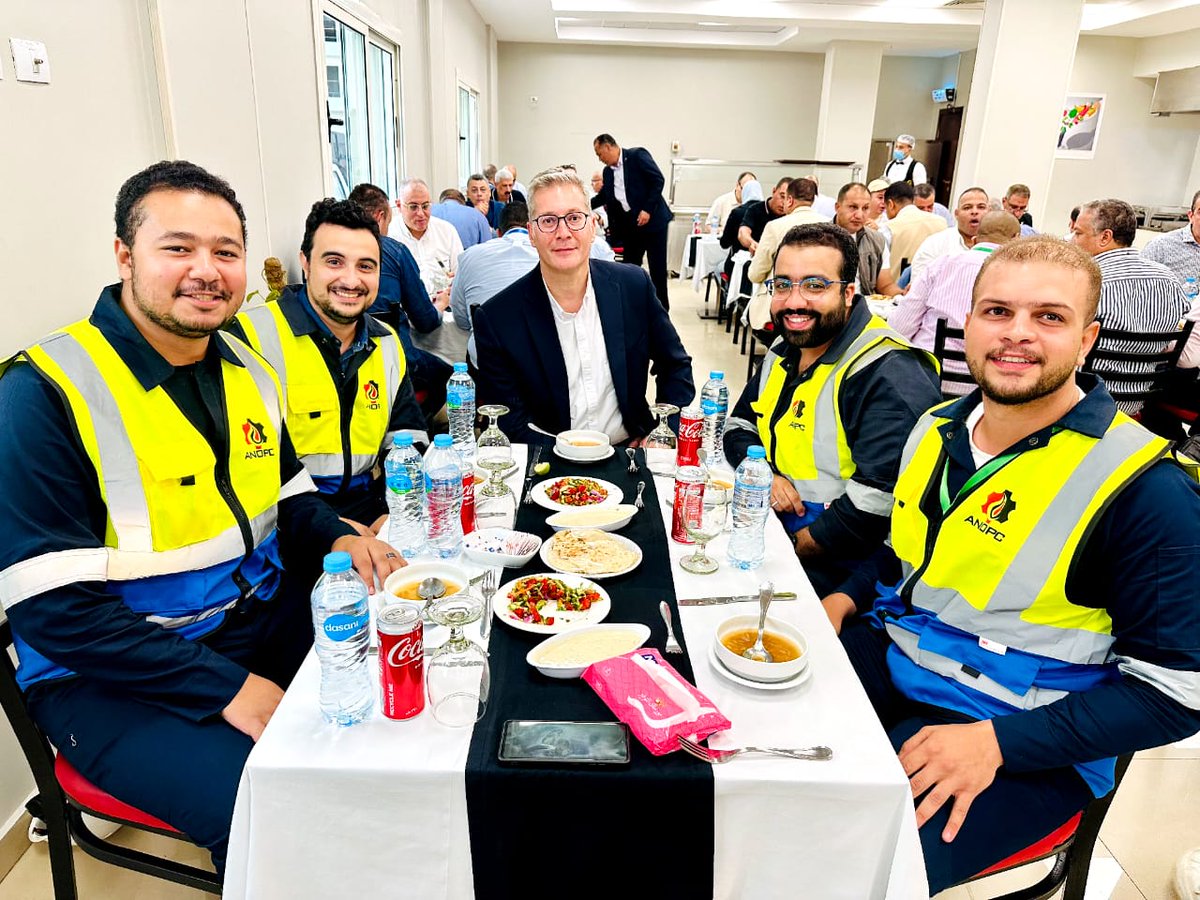 AliGalal98's tweet photo. Great moments with Engineer/ Karim Badawi, Minister of Petroleum and Mineral Resources https://t.co/6GLFfybHOP