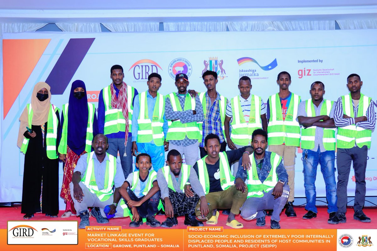 GIRDGLOBAL's tweet photo. On Aug 5, 2024, GIRD and GIZ Somalia hosted a market linkage event in Garowe for 64 vocational skills graduates. This event aimed to transition grads into the workforce and connect them with employers &amp; industry leaders. Highlights included inspiring speeches and skill showcases. https://t.co/DCP1luX8iJ