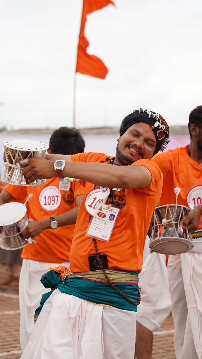 #Shravan2024 : Mahakal Nagri #Ujjain  Enters Guinness Book Of World Record As 1500 Artistes Play Damru For Bhasm Aarti #InPics 
#MadhyaPradesh #MPNews #mahakal 

freepressjournal.in/ampstories/ind…