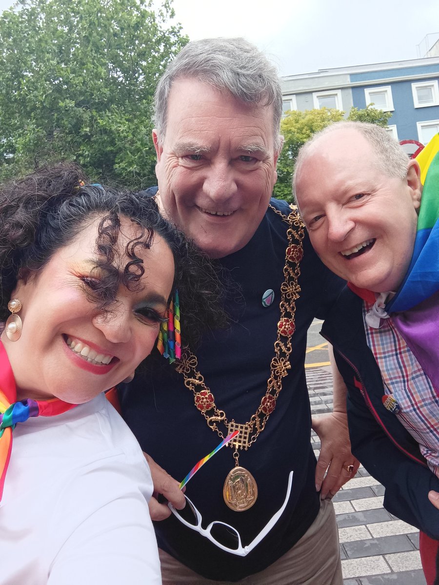 We had a fantastic parade! Thanks <a href="/corkpride/">deleted</a> for taking us on board. #wearecommunity #loveislove #amoralamexicana