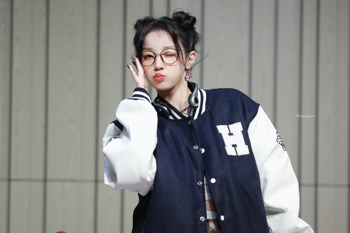 7minRainDrop's tweet photo. 240805 선배 나랑사귀자

#우기 #YUQI #宋雨琦 https://t.co/3kXGAtH3cK