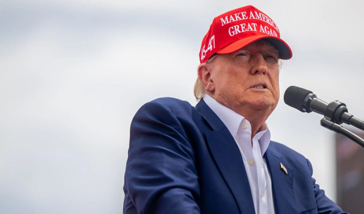 AustinMCherry's tweet image. Just a month before the Republican National Convention, Trump sparks controversy by calling Milwaukee "horrible." Mayor Johnson fires back, defending the city's charm and progress. #MilwaukeePride #RNC2023 nbcchicago.com/news/local/chi…