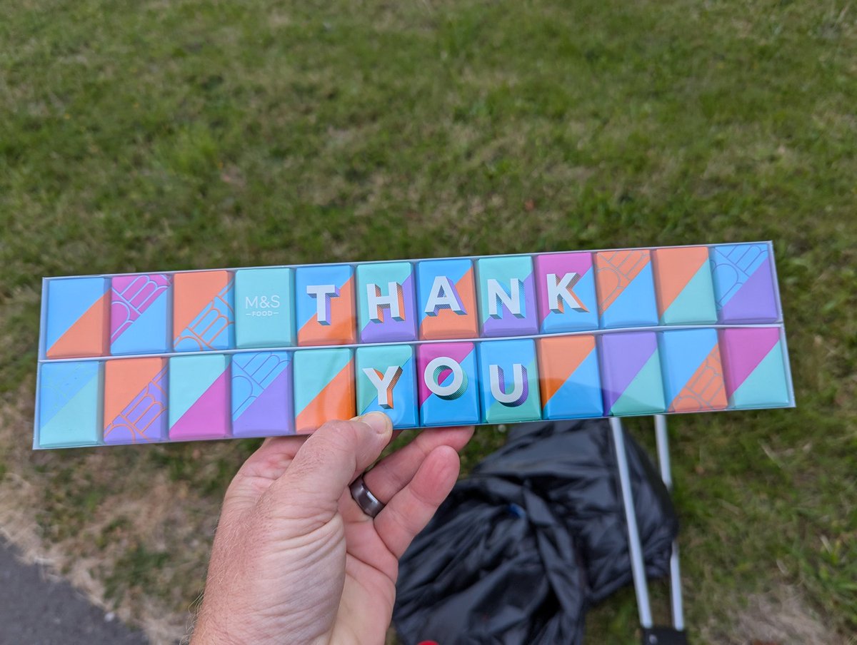 Whilst on my daily early morning litterpick, a very nice lady stopped and presented me with some choices to say thank you. Us litterpickers don't usually pick for reward but it was so nice. Keep it up everyone. You are appreciated 💚