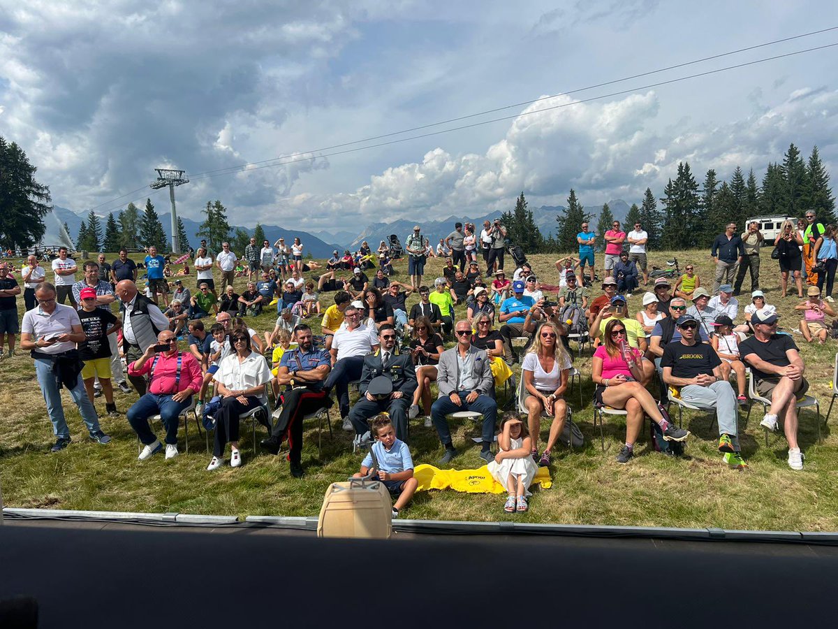 MassimoSertori_'s tweet photo. 🚠⛰️Bella giornata all’#Aprica/SO
per la #Festa della #Magnolta. Nell’occasione abbiamo ribadito quanto sia stata fondamentale la collaborazione tra #Comune e #RegioneLombardia. https://t.co/dFqB99Al93