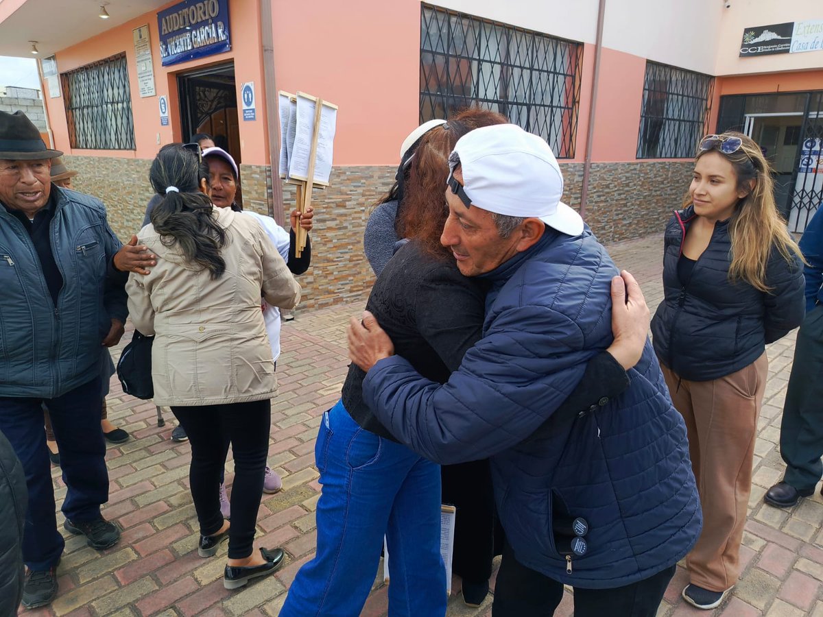 patynunezCh's tweet photo. #JusticiaParaAidita
Estuvimos en #Calpi - #Riobamba junto a familiares, vecinos y amigos de #AiditaAti, buscando un solo objetivo, que los responsables sean #Castigados con el máximo rigor de la ley.
@RC5Oficial, @MashiRafael. https://t.co/x2rUIgukaY