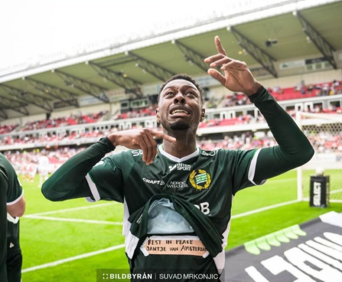 bajenovrigt's tweet photo. Shaquille Pinas förlorade en av sina bästa vänner för några dagar sedan och står för en otroligt imponerade insats som kröntes av ett mål
#bajen #SP30 https://t.co/3HgiDmmL8P