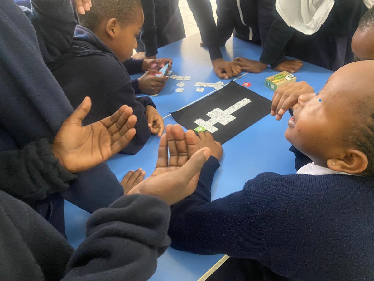 flesymz's tweet image. Congratulations to our top 3 performers! 
201 learners in 27 teams participated.

1st Place: ST. James Buruburu Campus 
2nd Place: St. Xaviers Comprehensive 
3rd Place: Happyland Preparatory School  #Coding4Mandela

2/3