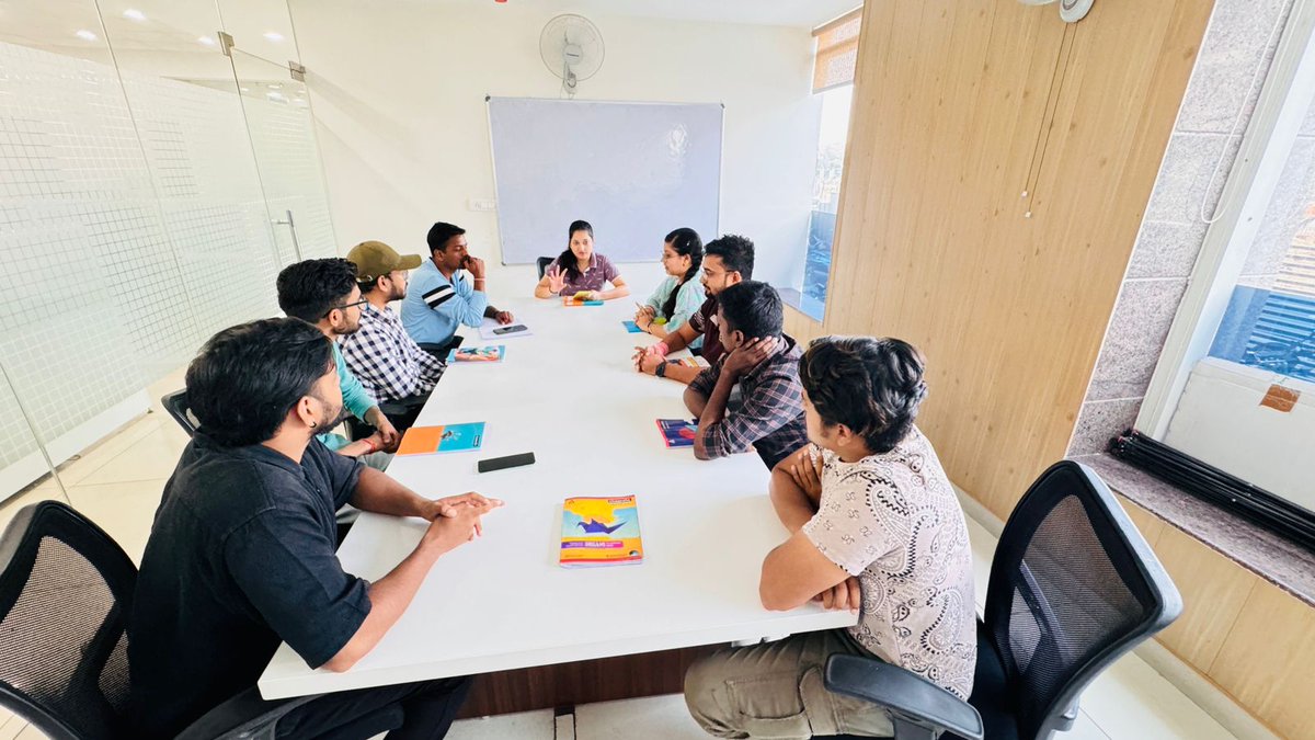 step2gen's tweet photo. Learning never stops! 

Engaging in group discussions helps us think critically and improve our skills. We recently held a great session at #Step2gen, focusing on soft skills, team management, and work/life balance. 

Let’s keep leveling up! 

#S2gians #TeamGrowth #SkillBuilding https://t.co/ZfxfcbcNIS