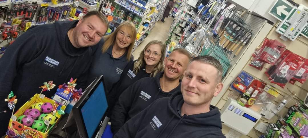 WeaverHardware's tweet photo. Its our 35th Anniversay this Saturday!
All this week we have raffle tickets on sale which are in aid of St Luke's Cheshire Hospice ๐๐
We are celebrating Saturday 10th August as we will draw the raffle and also have give-aways for on the day also!
#35yearsandcounting ๐๐ https://t.co/m2aybNtAMF