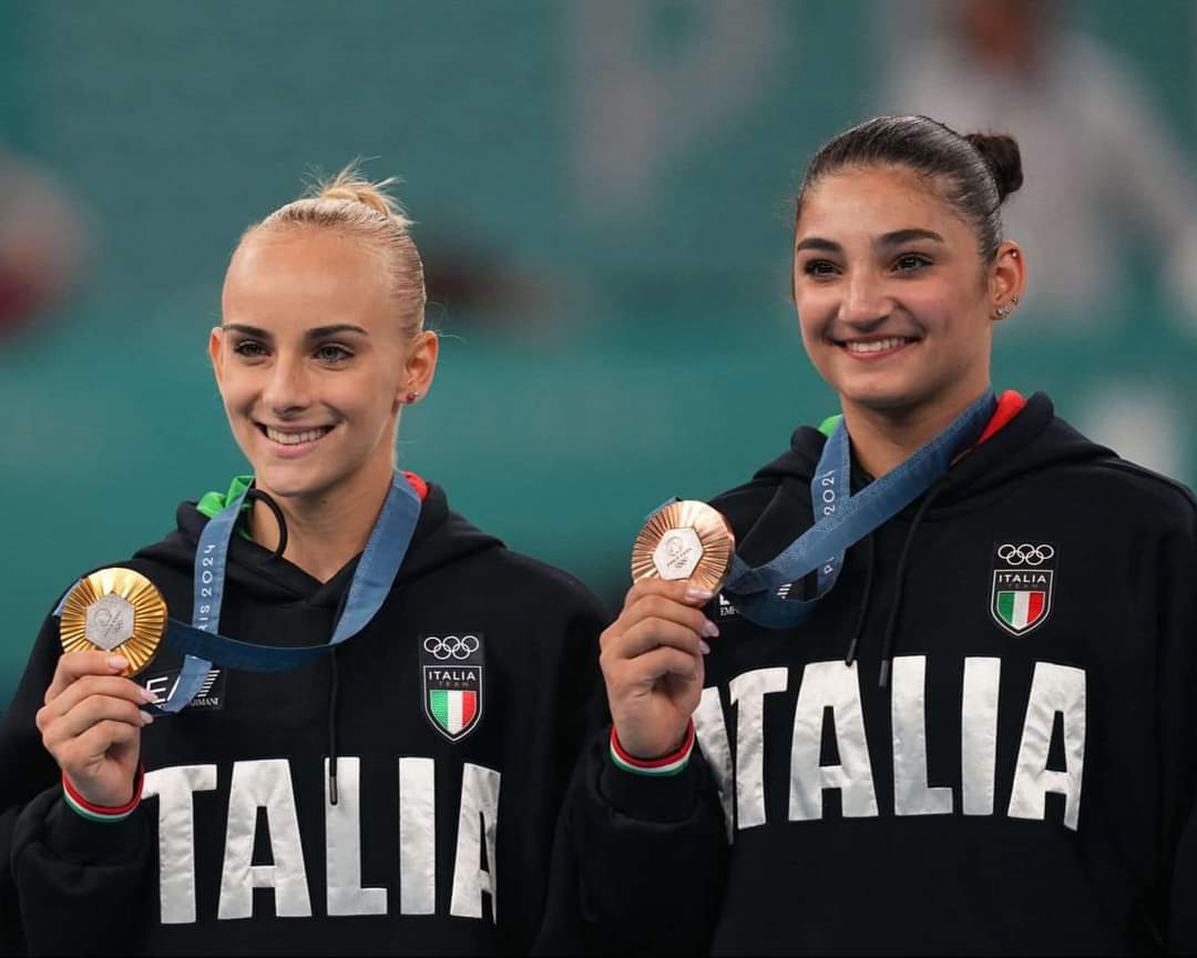 Congratulazioni ad Alice D'Amato per l'oro e a Manila Esposito per il bronzo! Un grande risultato per la ginnastica artistica italiana alle Olimpiadi di Parigi 2024. Orgogliosi di voi! 🇮🇹

#GIOCHIOLIMPICI