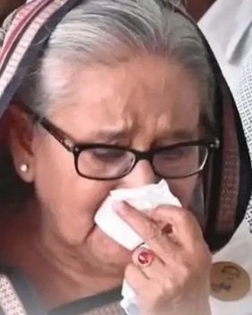 786Mehmir's tweet photo. My support was nothing, it was the students who didn't lose hope and fought till the end without fearing of death.

A big congratulations.
#SheikhHasina https://t.co/ytUlhGFAt4
