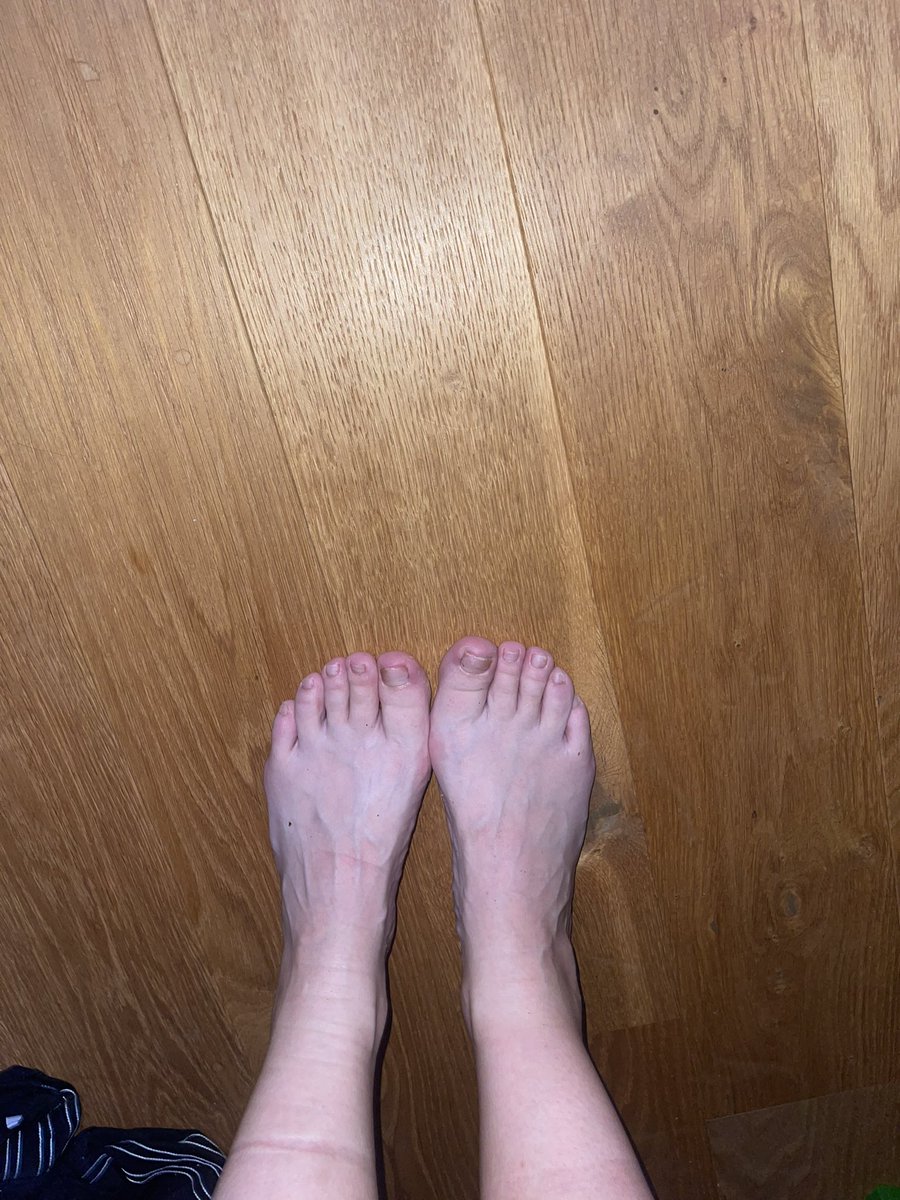 Feet_Finder10's tweet photo. Would you like to see more ? https://t.co/VyIWkR1bXK