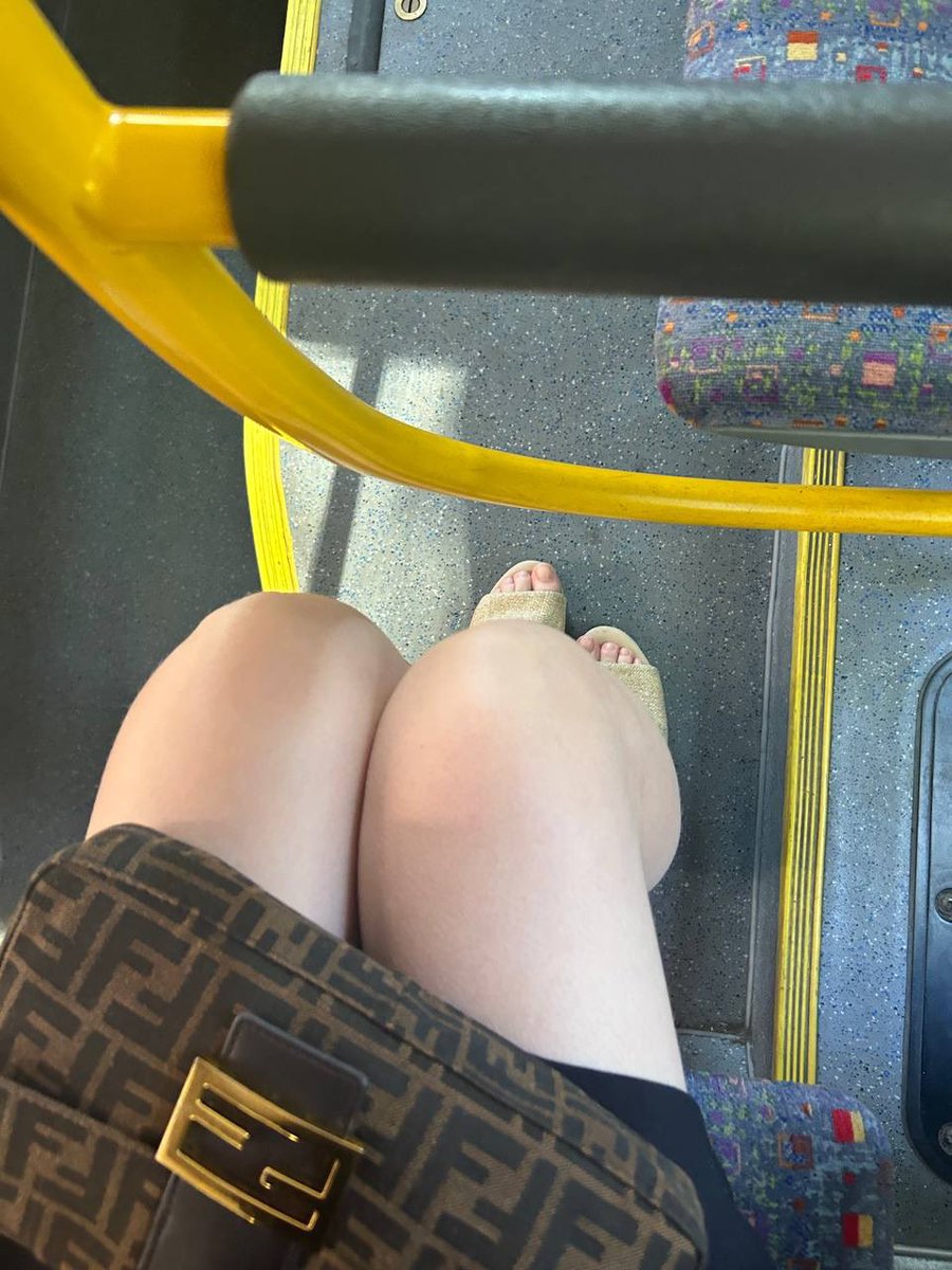 Feet_Finder10's tweet photo. Would you like to see more ? https://t.co/0hdv0spFyK