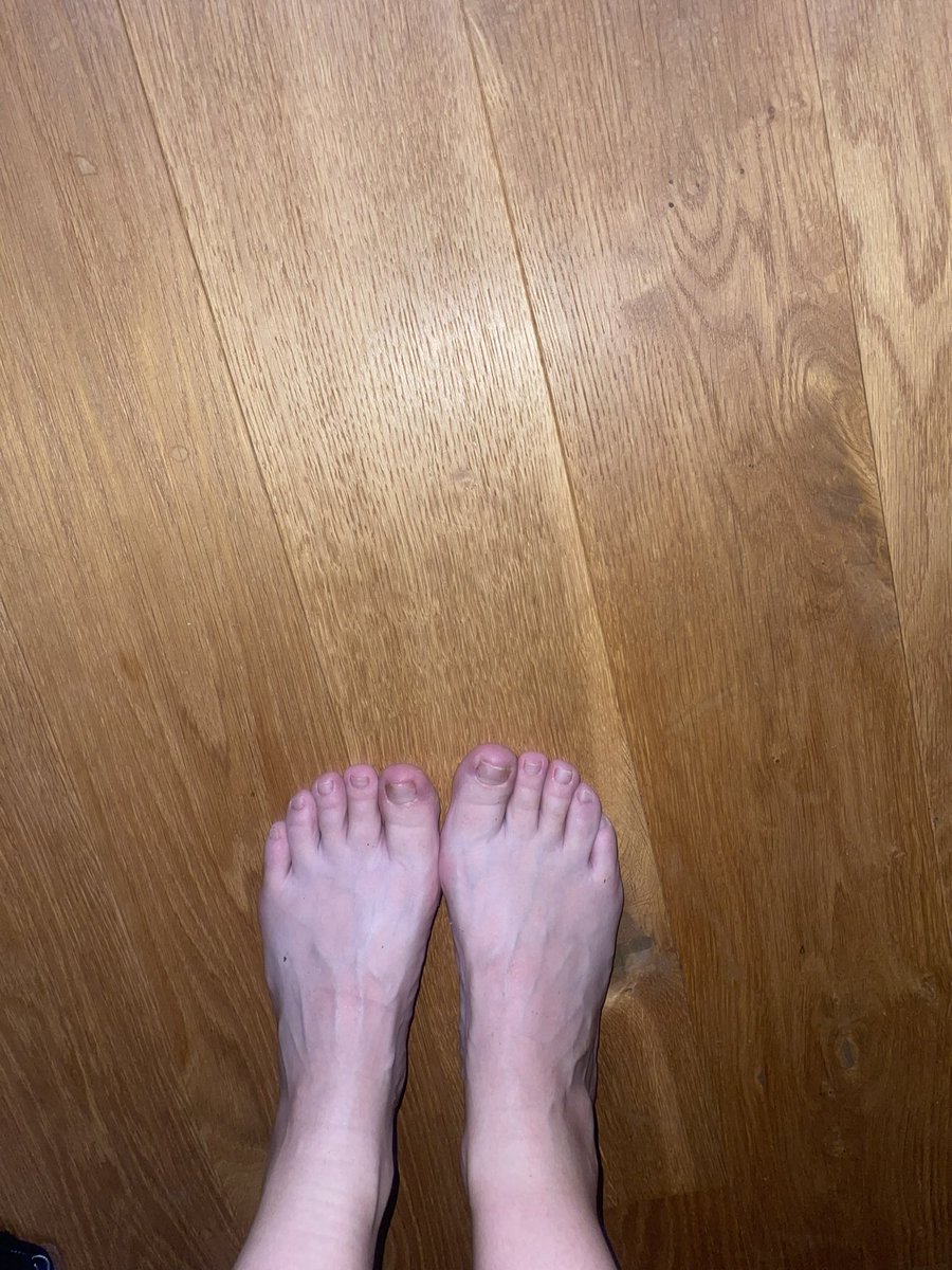 Feet_Finder10's tweet photo. Would you like to see more ? https://t.co/1isVPxfZg5