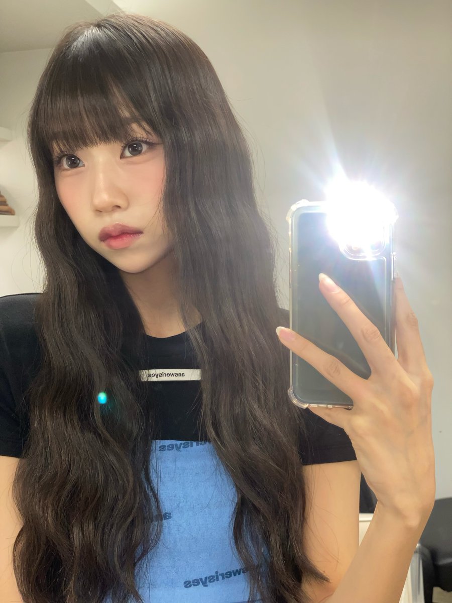 izna_offcl's tweet image. [izME📮]

여러분들 덕분에 어제 행복한 생일을 보내구 오늘 아침에 일어났는데 너무너무 행복한 거 있죠?? 감사하구 사랑해요💖 해피 해피 해피~🎶🎵😸🤍

#izna #이즈나
#CHOIJUNGEUN #최정은